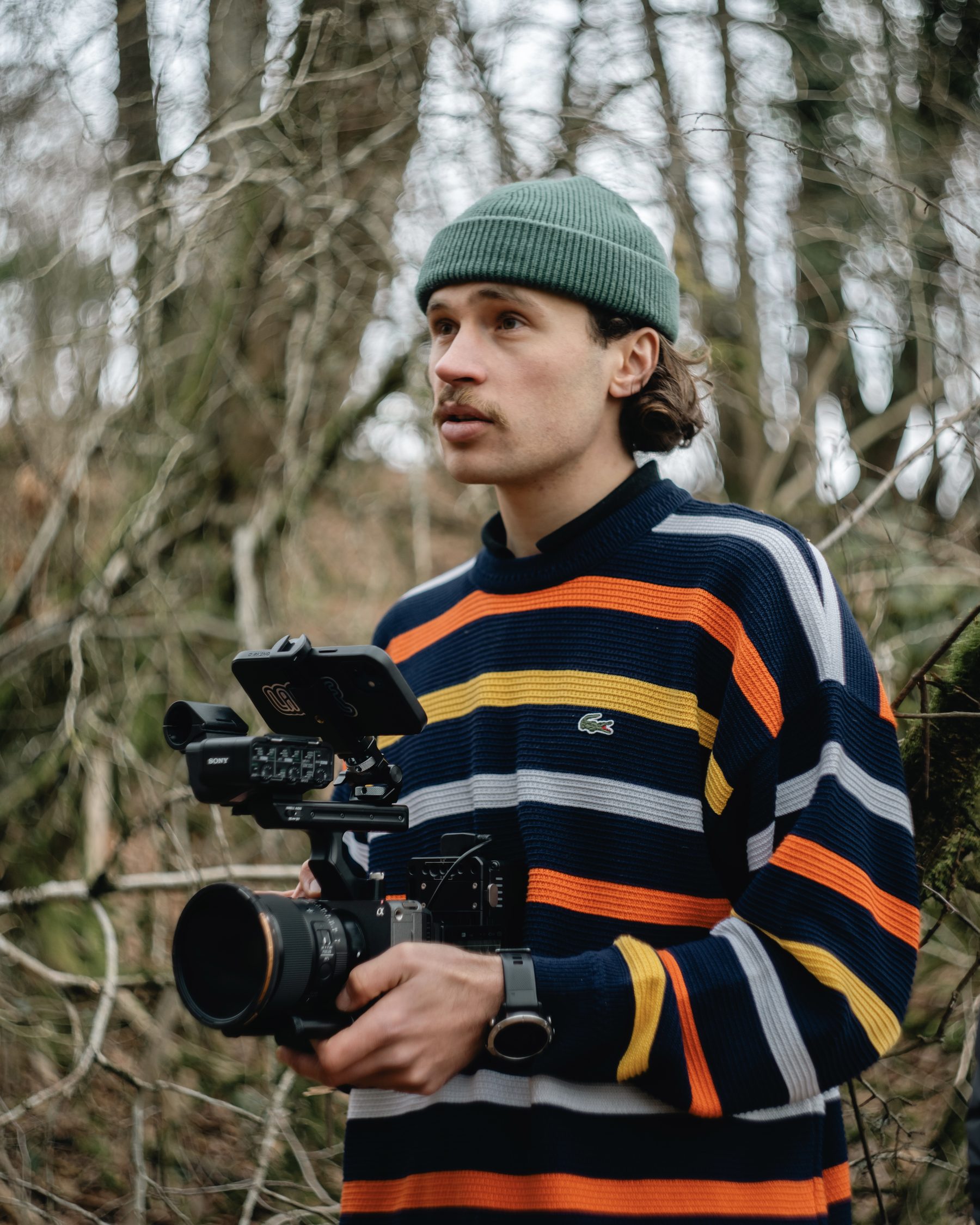 Hugo Lange, réalisateur, sur le tournage d'un court-métrage